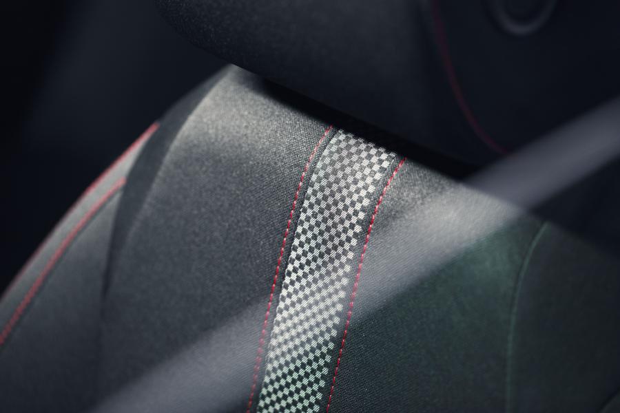 Детали интерьера Honda Civic Hatchback Sport Line (FK) 2019 года  (WW) (фото 13 из 13)